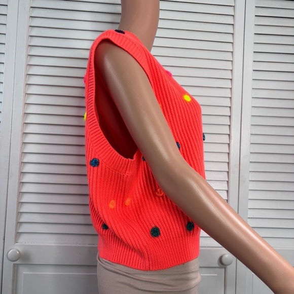 New QUEEN OF SPARKLES Neon Orange Polka Dot Sleeveless Sweater Size Small - Picture 4 of 8